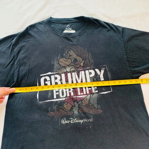 Snow White & the Seven Dwarfs Grumpy T-Shirt - Picture 8 of 8